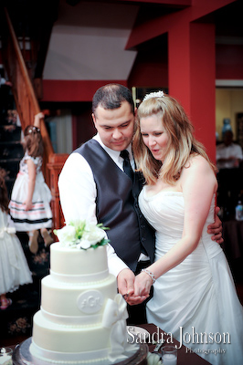 Best Courtyard Lake Lucerne - IW Phillips House Wedding Photos - Sandra Johnson (SJFoto.com)